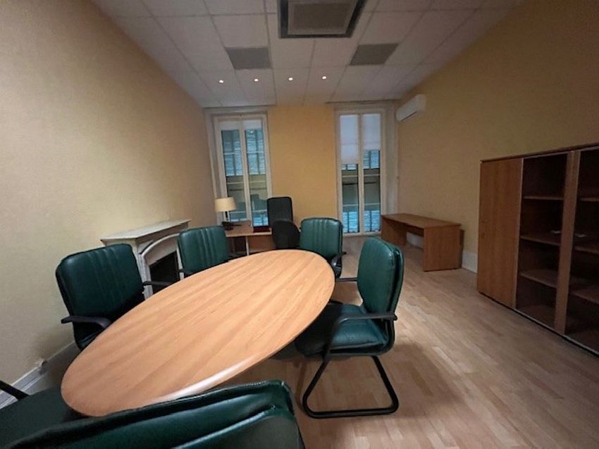 Bureau Location 06000 NICE