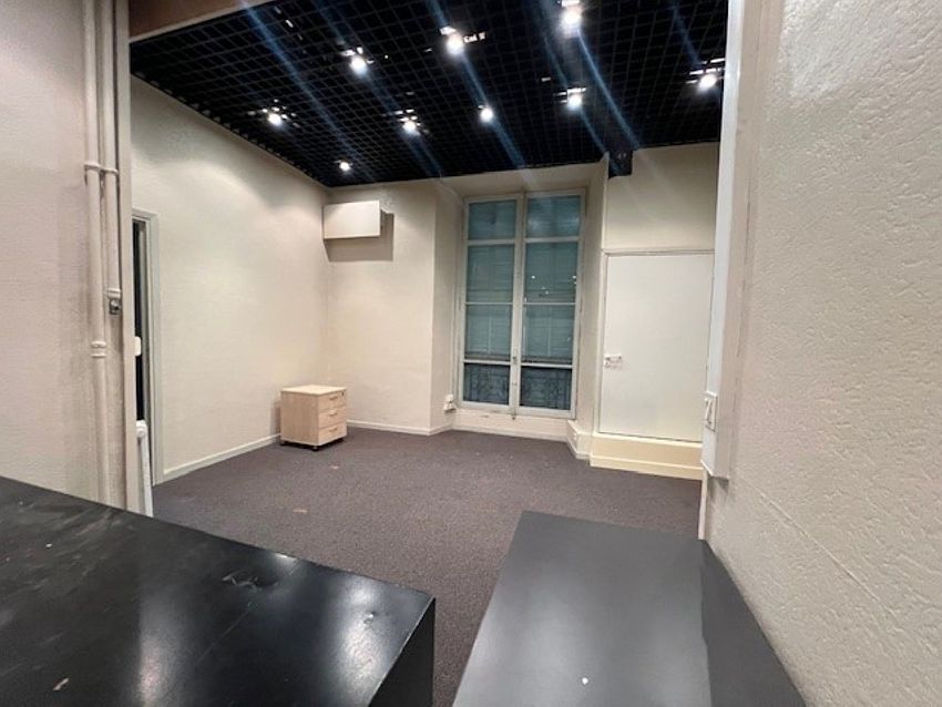 Bureau Location 06000 NICE