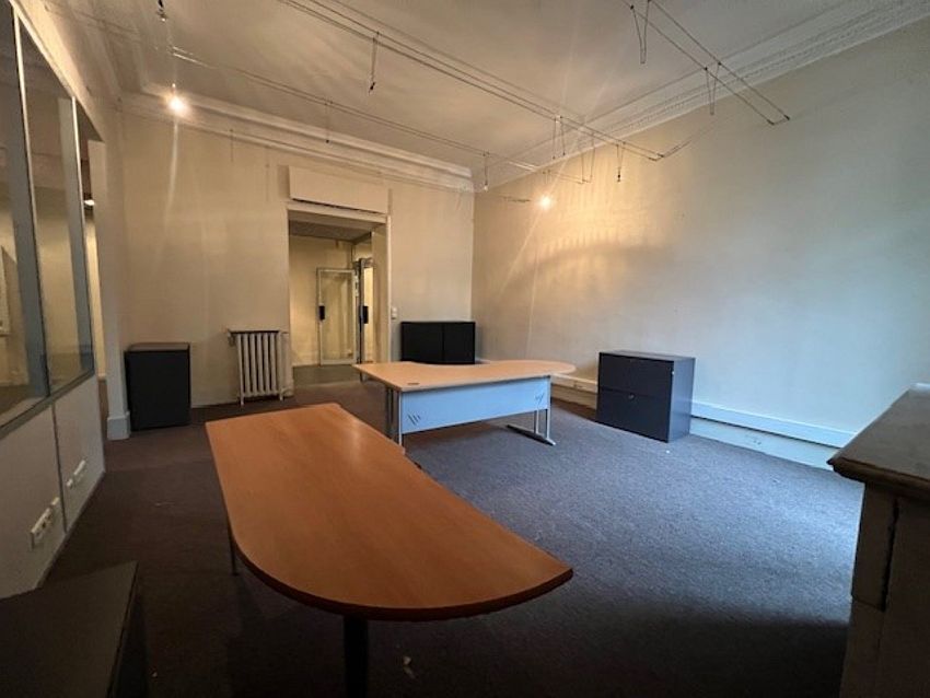 Bureau Location 06000 NICE