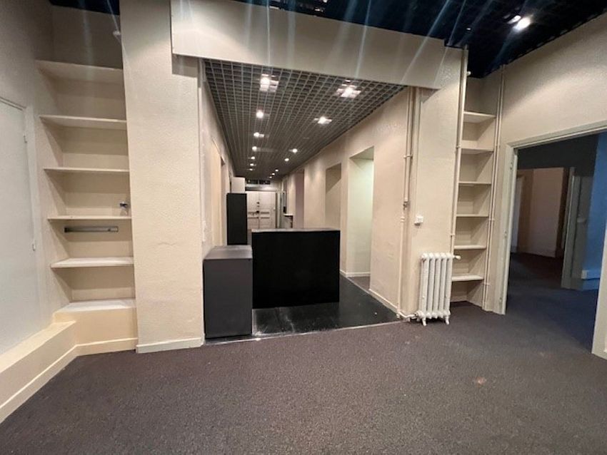 Bureau Location 06000 NICE