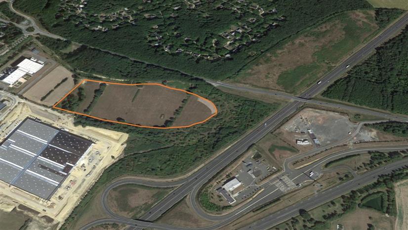 Entrepôt / Local d'activités Location 49070 ST JEAN DE LINIERES  RUE YVES CHAUVIN