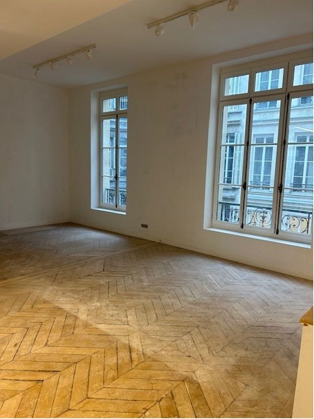 Bureau Location 75009 PARIS 35 RUE DU FAUBOURG POISSONNIERE