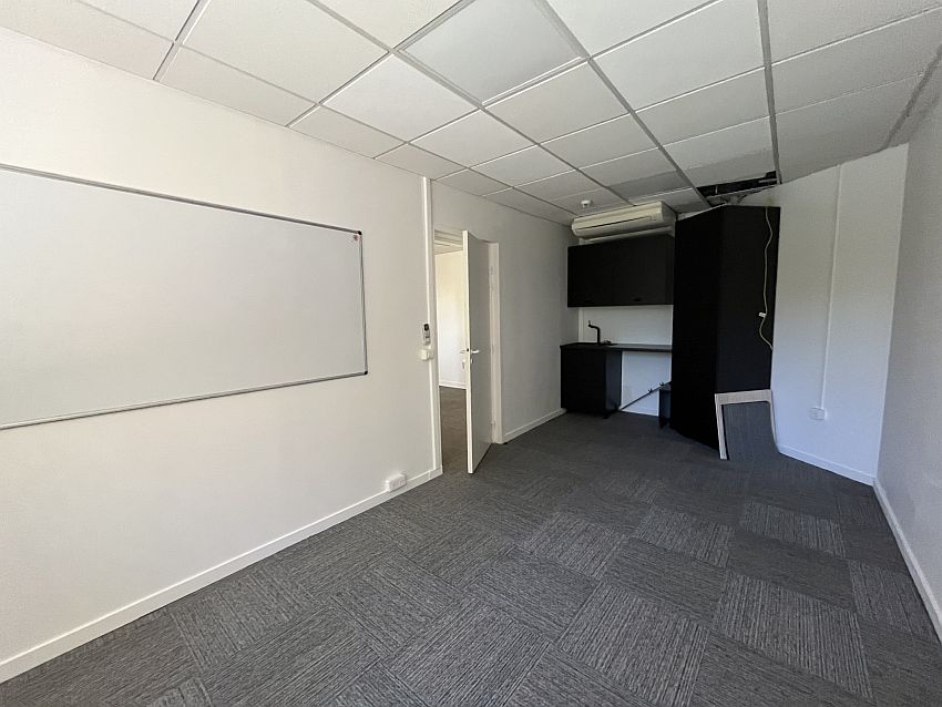 Bureau Location 06560 VALBONNE