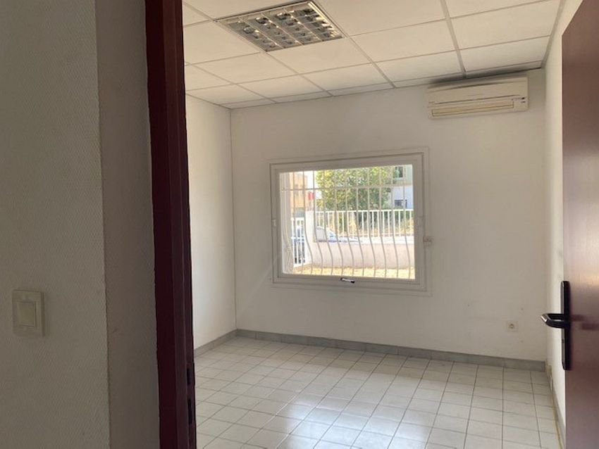 Local d'activités Location 13127 VITROLLES