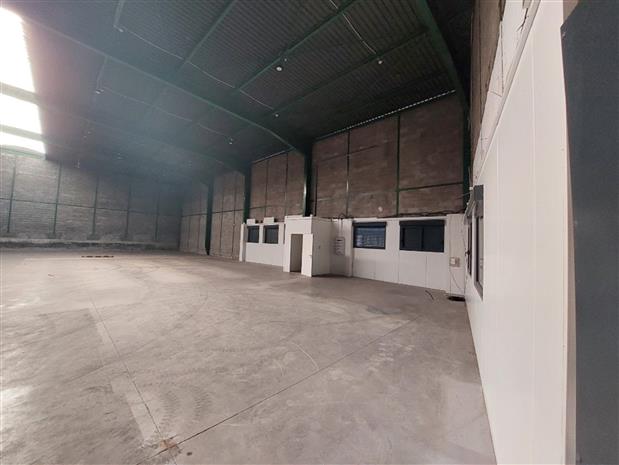 Local d'activités Location 93100 MONTREUIL