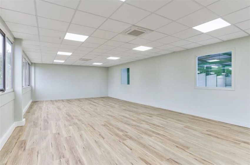 Local d'activités Location 77400 ST THIBAULT DES VIGNES