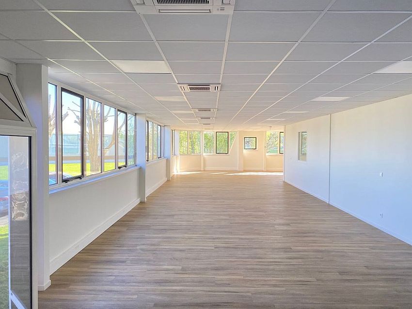 Local d'activités Location 77400 ST THIBAULT DES VIGNES