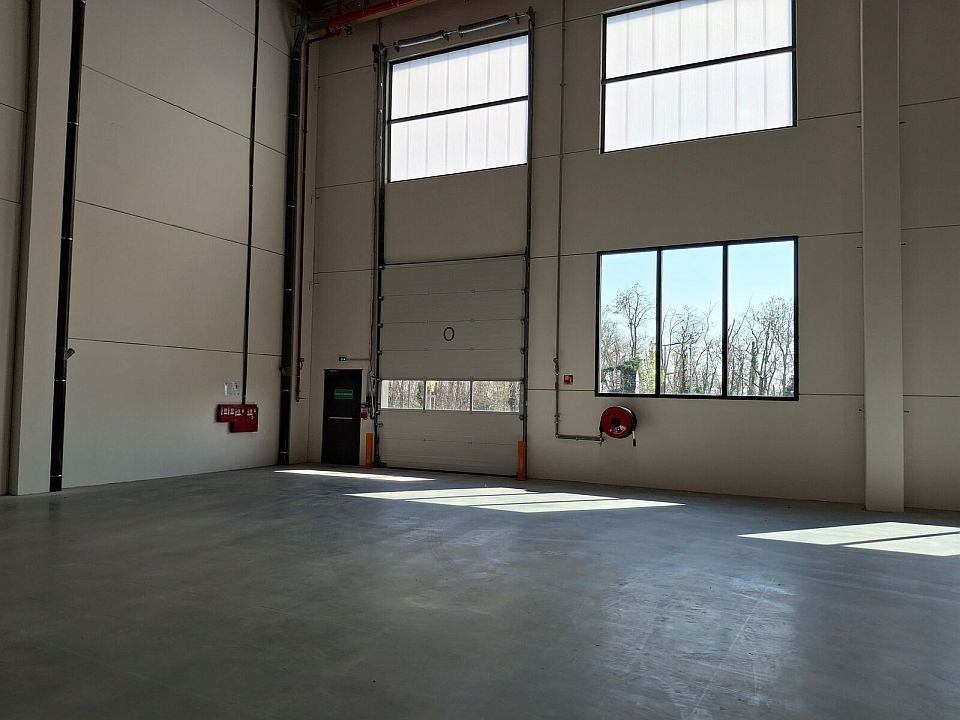 Entrepôt / Local d'activités Location 01390 MIONNAY
