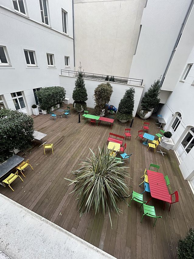 Bureau Location 75009 PARIS 42 RUE DE CHATEAUDUN