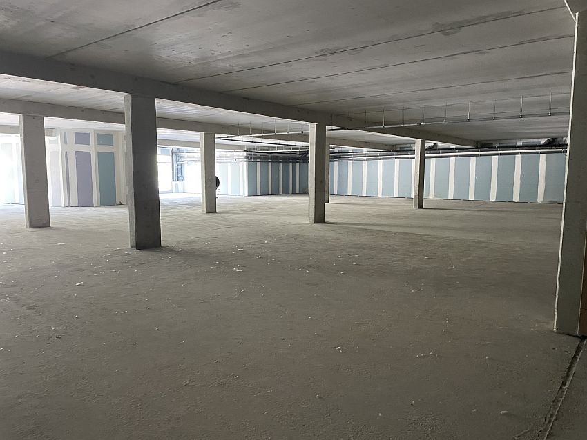 Commerce Location 06480 LA COLLE SUR LOUP