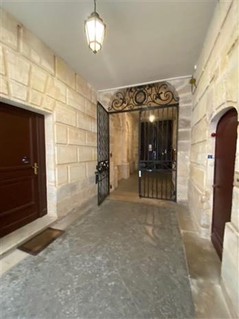 Bureau Location 33000 BORDEAUX 9 COURS DU CHAPEAU ROUGE