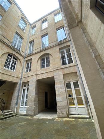 Bureau Location 33000 BORDEAUX 9 COURS DU CHAPEAU ROUGE