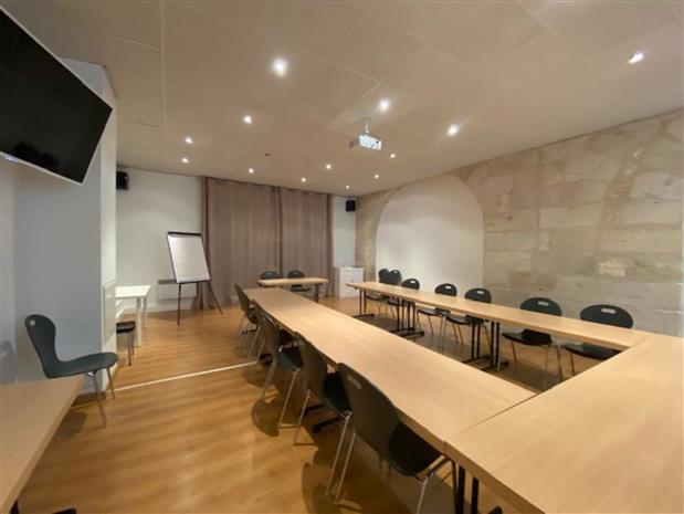 Bureau Location 33000 BORDEAUX 9 COURS DU CHAPEAU ROUGE