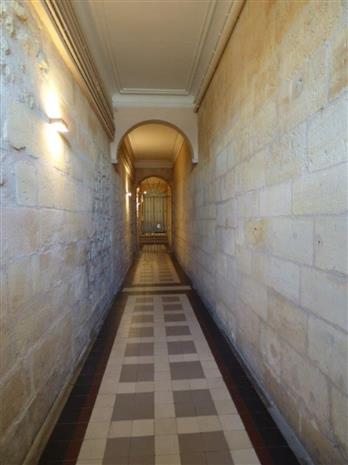 Bureau Location 33000 BORDEAUX 73 QUAI DES CHARTRONS