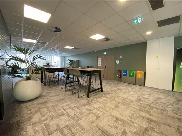 Bureau Location 59290 WASQUEHAL