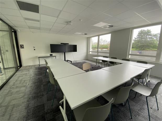 Bureau Location 59290 WASQUEHAL