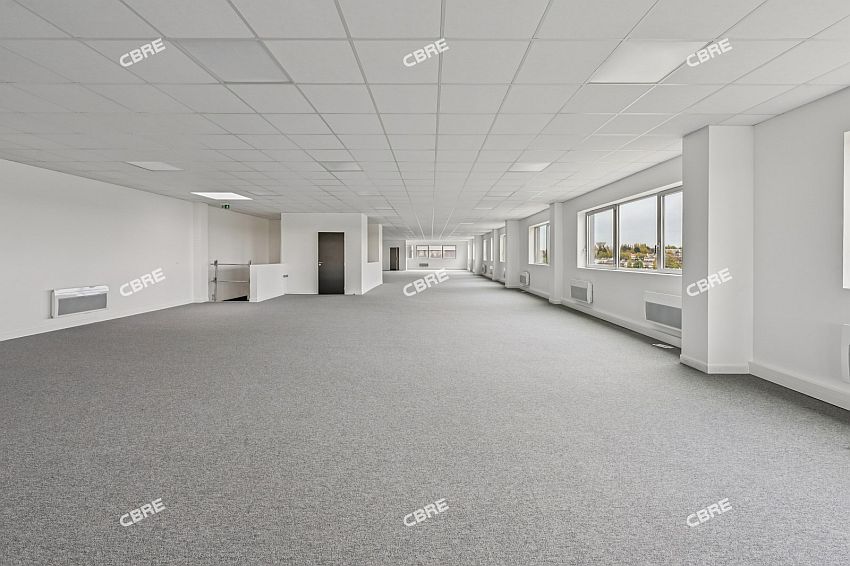 Local d'activités Location 95380 LOUVRES