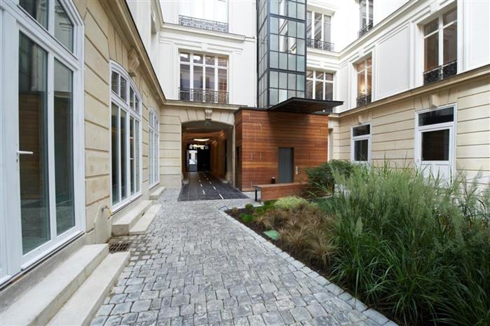 Bureau Vente 75008 PARIS 13 RUE DU DOCTEUR LANCEREAUX