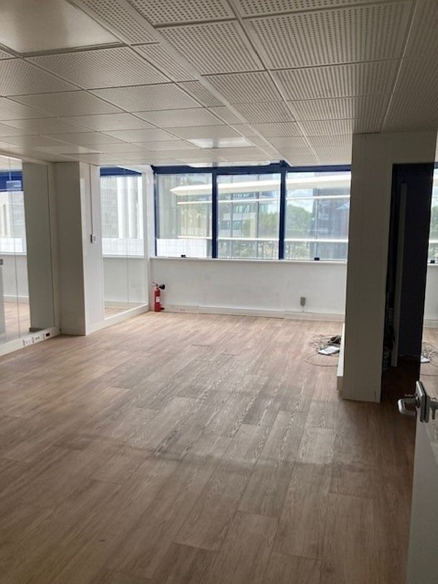 Bureau Location 06200 NICE