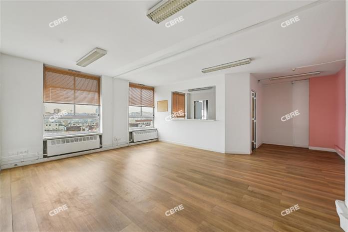 Bureau Location 75018 PARIS