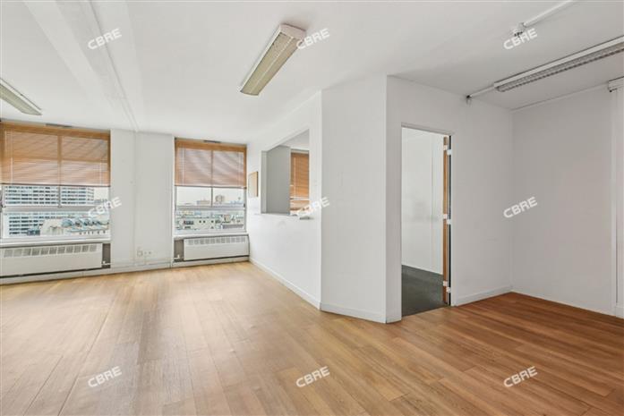 Bureau Location 75018 PARIS