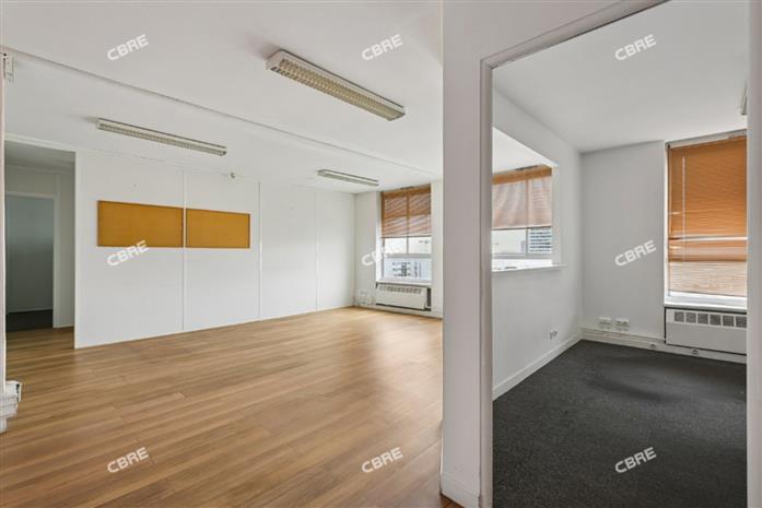 Bureau Location 75018 PARIS