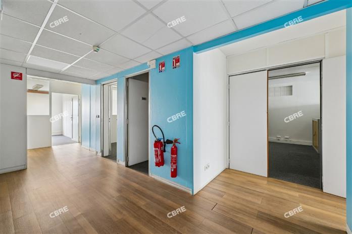 Bureau Location 75018 PARIS