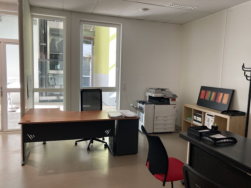 Bureau Vente 69800 ST PRIEST