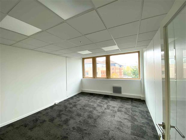 Bureau Location 59290 WASQUEHAL