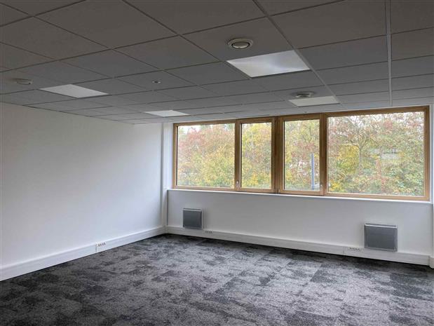 Bureau Location 59290 WASQUEHAL