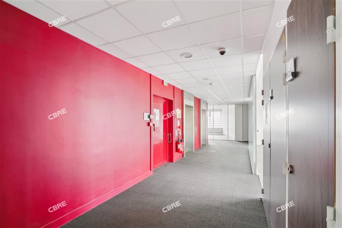 Bureau Location 93230 ROMAINVILLE