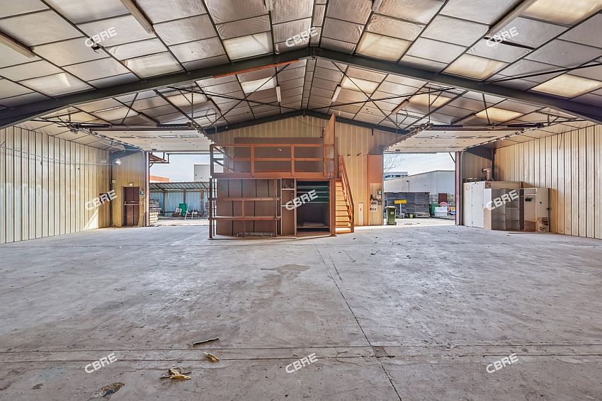 Local d'activités Location 33600 PESSAC