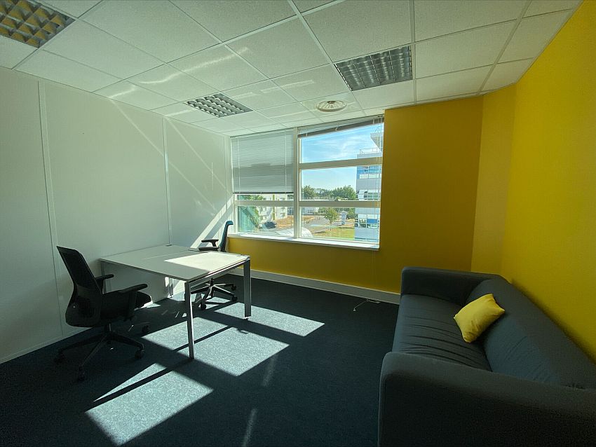 Bureau Location 35000 RENNES 2 ALLEE MARIE BERHAUT