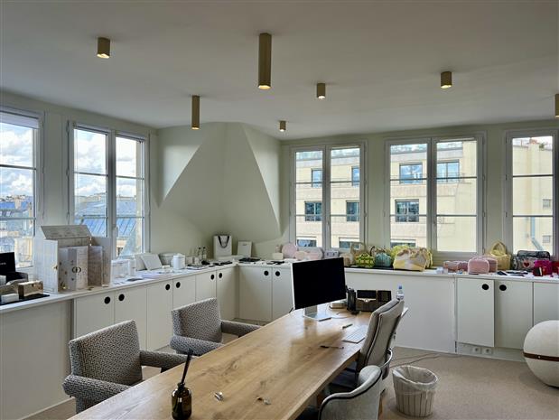 Bureau Location 75008 PARIS 38 RUE JEAN MERMOZ