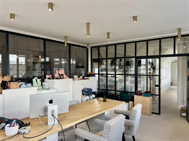 Bureau Location 75008 PARIS 38 RUE JEAN MERMOZ