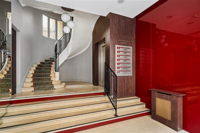 Bureau Location 75008 PARIS 38 RUE JEAN MERMOZ