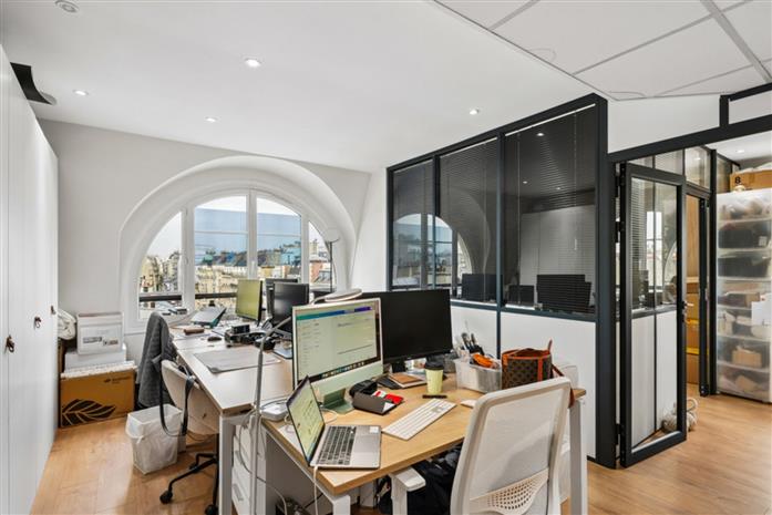 Bureau Location 75008 PARIS 38 RUE JEAN MERMOZ