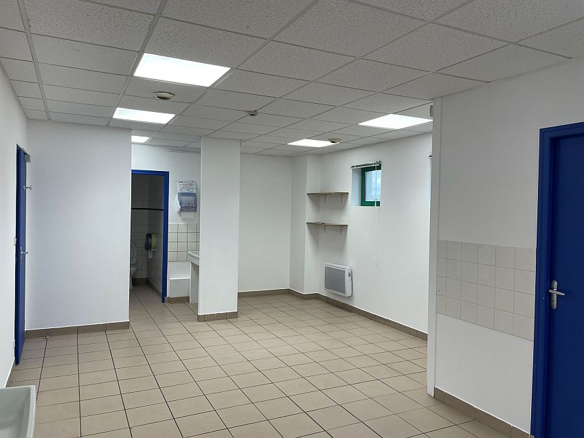 Entrepôt / Local d'activités Location 79260 LA CRECHE  ALLEE EUGENE ROLLAND