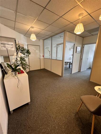 Bureau Location 33600 PESSAC 17 AVENUE LEONARD DE VINCI