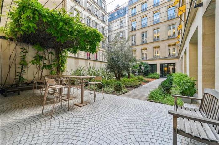 Bureau Location 75008 PARIS 17 RUE DE SURENE