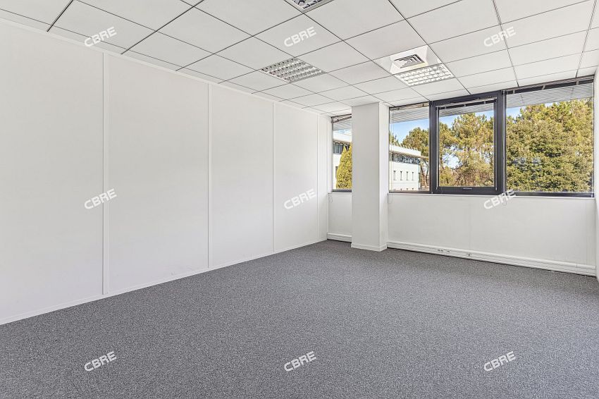 Bureau Location 33700 MERIGNAC 20 AVENUE PYTHAGORE