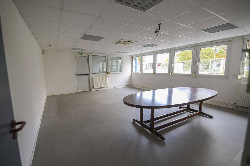 Entrepôt / Local d'activités Location 35410 DOMLOUP 12 RUE DU GIFARD