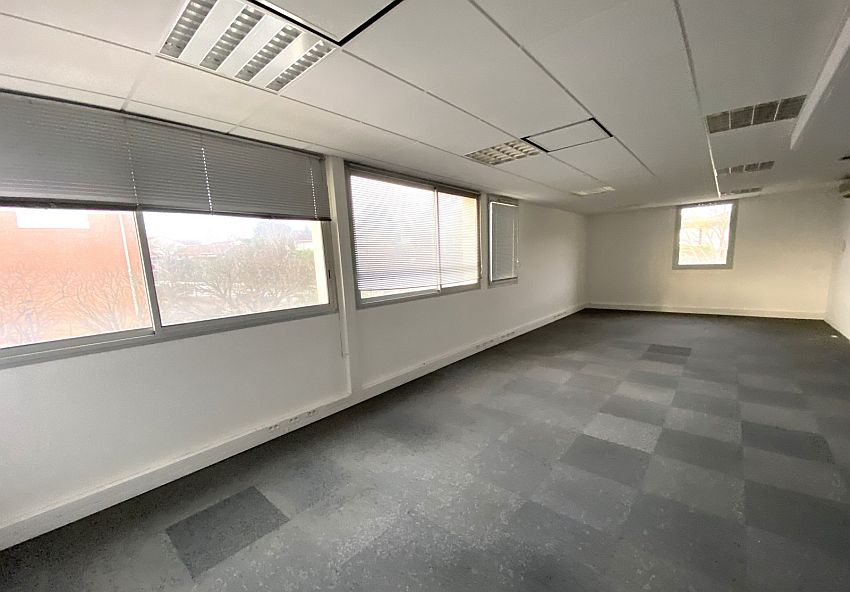 Bureau Location 31500 TOULOUSE 1 PLACE AUGUSTE ALBERT