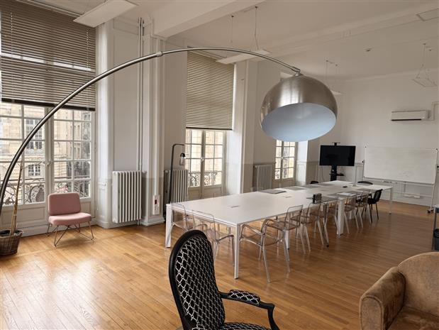 Bureau Location 33000 BORDEAUX 12 PLACE DE LA BOURSE