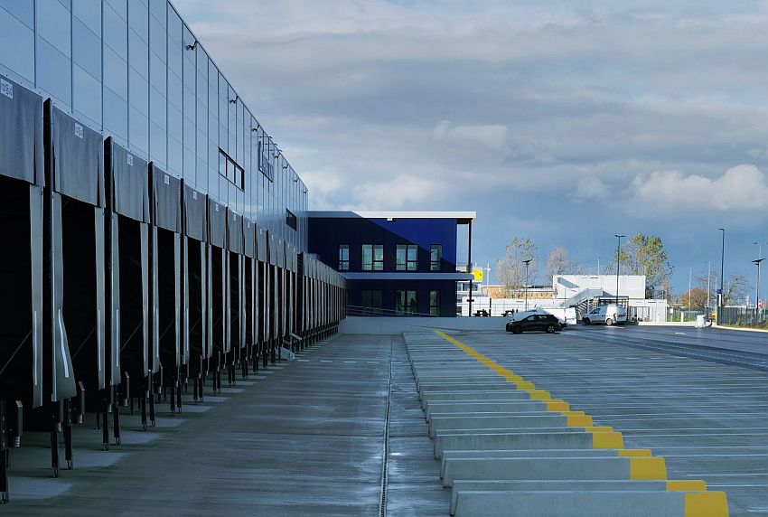 Entrepôt / Local d'activités Vente/Location 69125 COLOMBIER SAUGNIEU