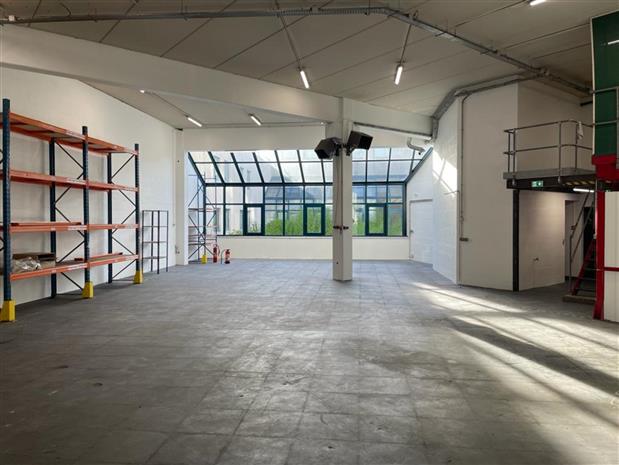 Local d'activités Location 93120 LA COURNEUVE