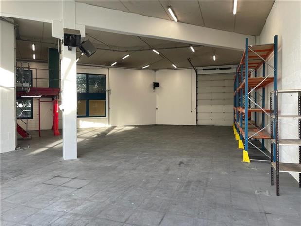 Local d'activités Location 93120 LA COURNEUVE
