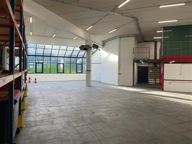 Local d'activités Location 93120 LA COURNEUVE