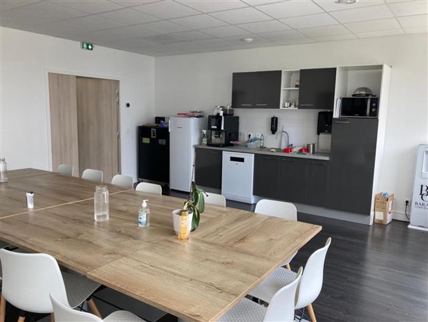 Bureau Vente 33700 MERIGNAC  AVENUE DE MAGUDAS
