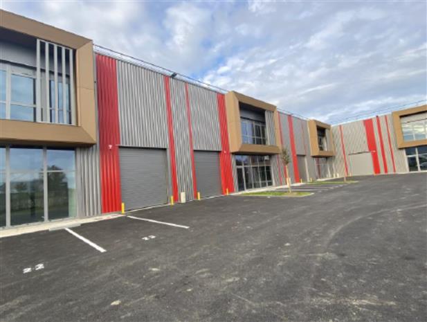 Local d'activités Location 33370 TRESSES